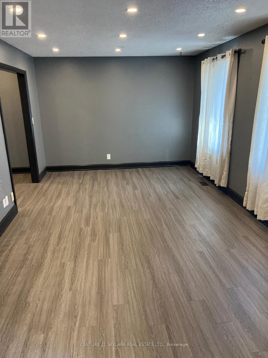 2 Robert Adams Drive, Clarington, Ontario  L1E 1V8 - Photo 2 - E13828354