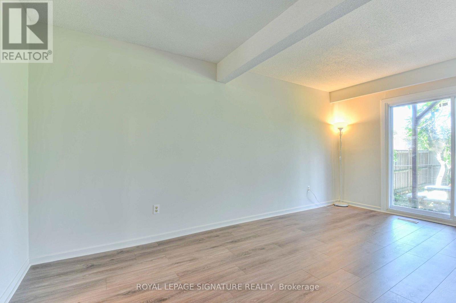 132 Valdor Drive, Toronto, Ontario  M1V 1R5 - Photo 10 - E13828388
