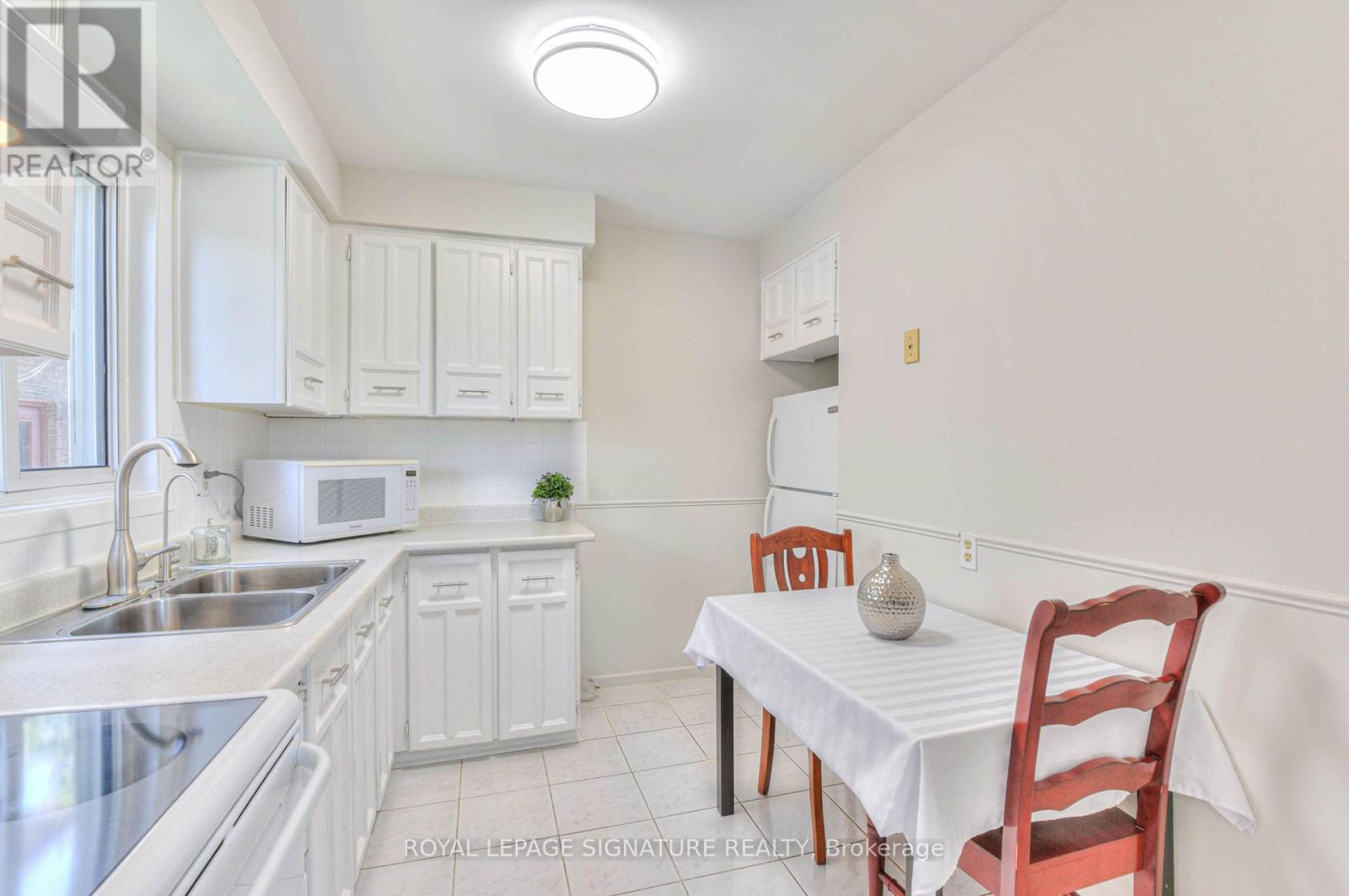 132 Valdor Drive, Toronto, Ontario  M1V 1R5 - Photo 16 - E13828388