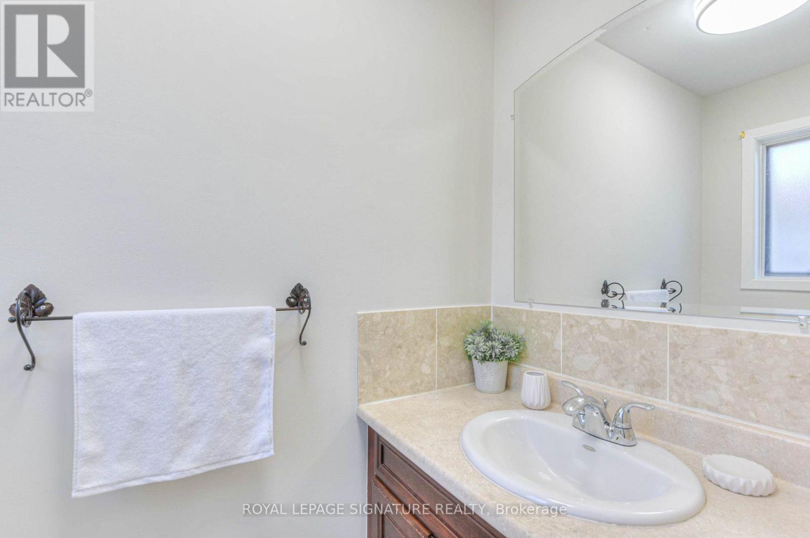 132 Valdor Drive, Toronto, Ontario  M1V 1R5 - Photo 29 - E13828388