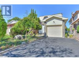132 VALDOR DRIVE, Toronto, Ontario
