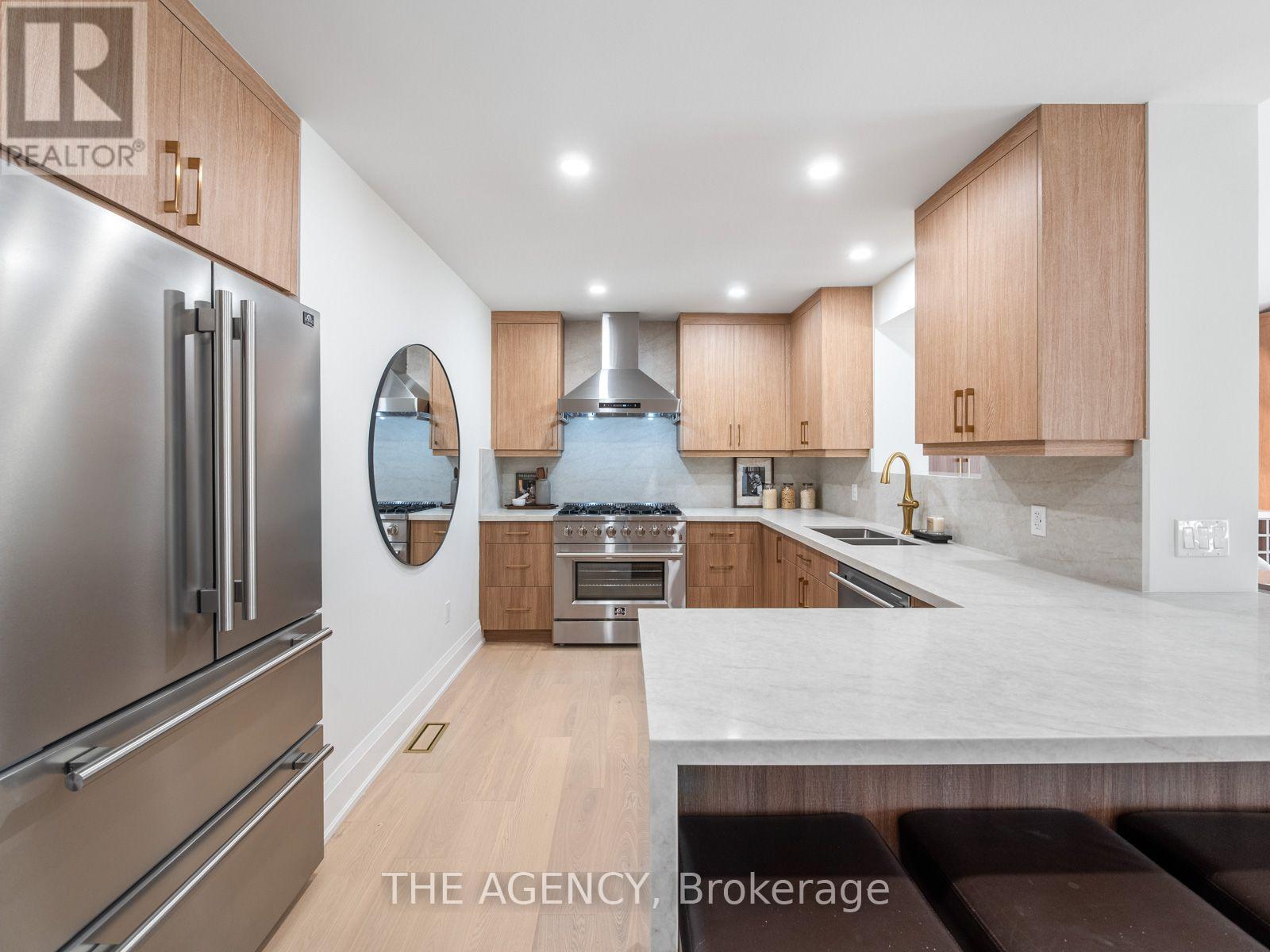 26 Webster Drive, Aurora, Ontario  L4G 2A5 - Photo 17 - N13828114