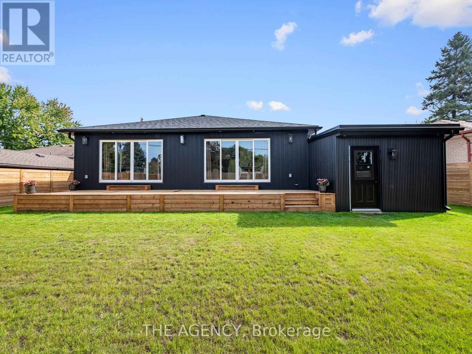 26 Webster Drive, Aurora, Ontario  L4G 2A5 - Photo 41 - N13828114