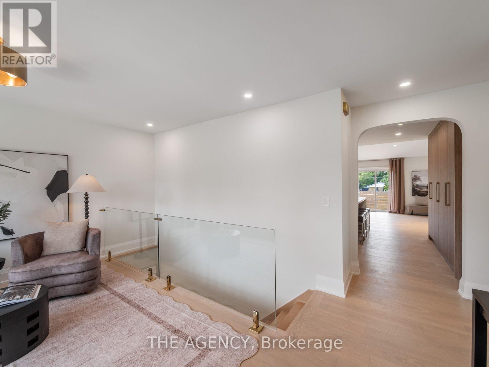 26 Webster Drive, Aurora, Ontario  L4G 2A5 - Photo 9 - N13828114