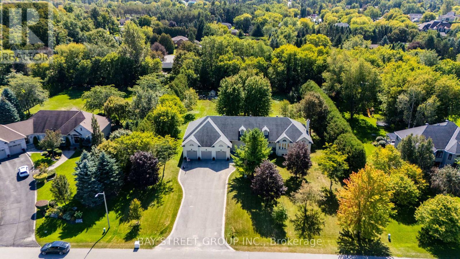 27 George Pipher Lane, Whitchurch-Stouffville, Ontario  L4A 1M4 - Photo 3 - N13828130