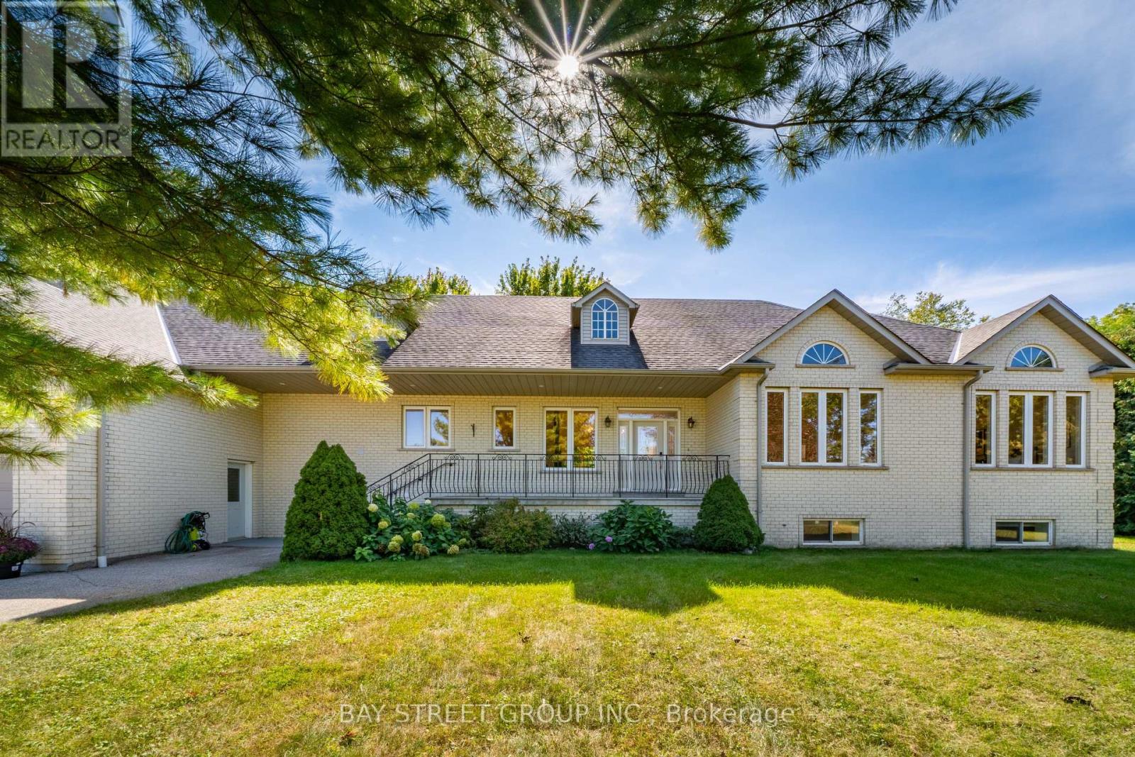 27 George Pipher Lane, Whitchurch-Stouffville, Ontario  L4A 1M4 - Photo 4 - N13828130