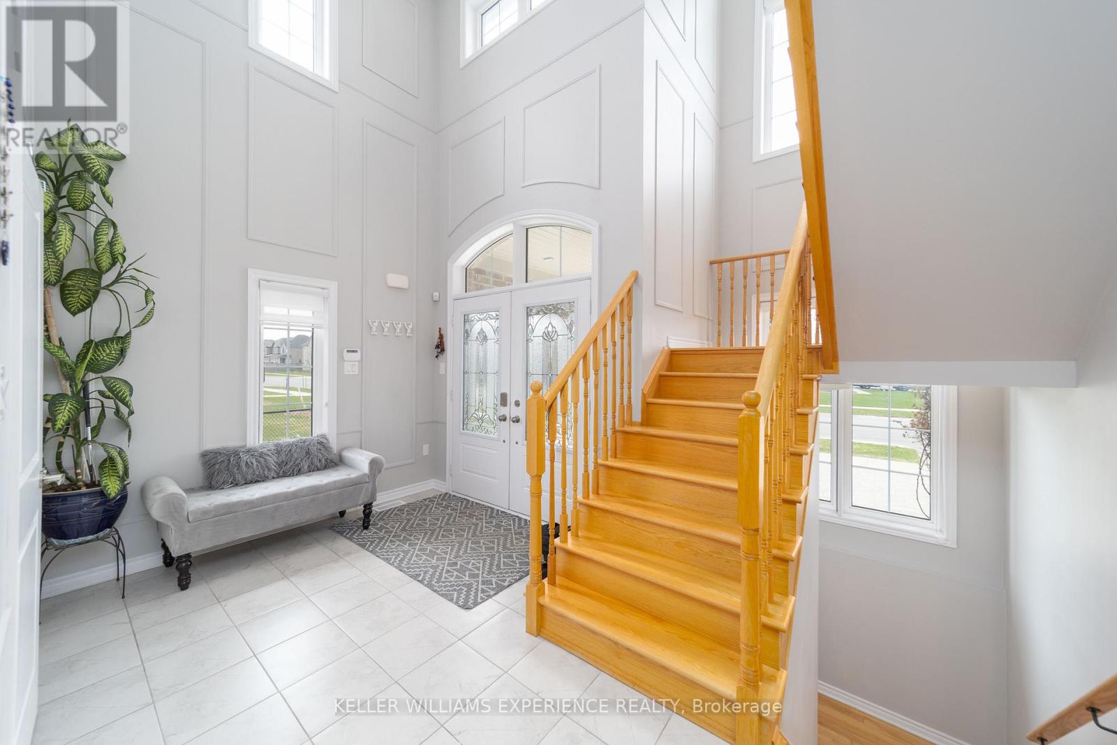 1601 Emberton Way, Innisfil, Ontario  L9S 0N4 - Photo 3 - N13828392