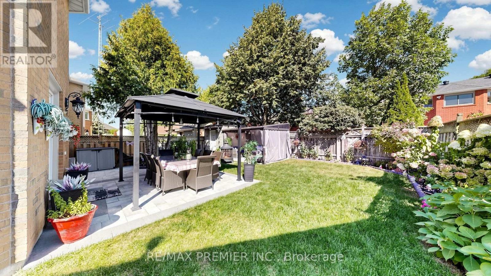 97 Golden Meadow Road, Barrie, Ontario  L4N 7G3 - Photo 8 - S13828092