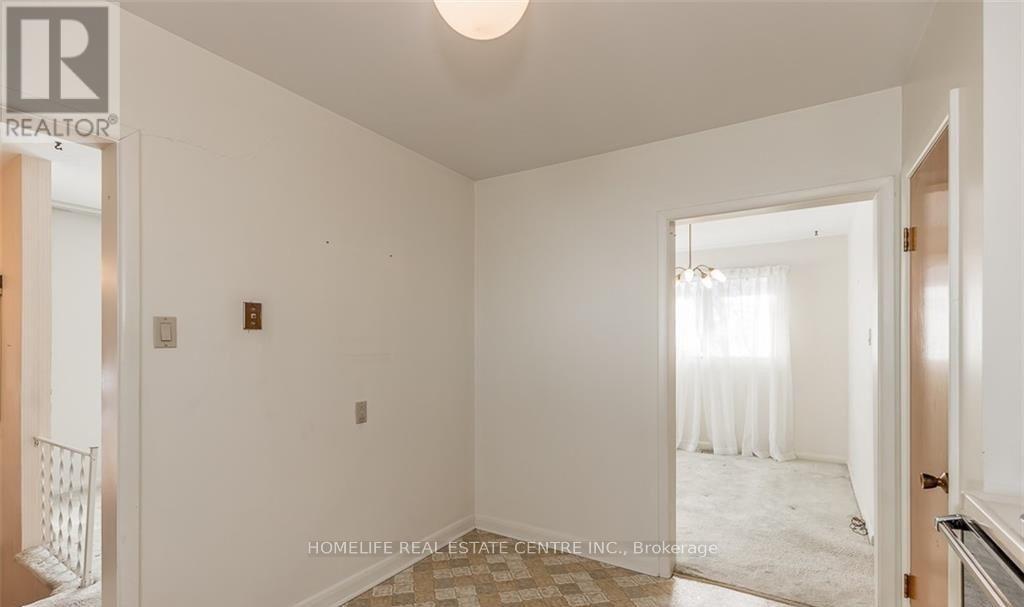 (Upstairs) - 28 Pratt Road, Barrie, Ontario  L4M 2L1 - Photo 14 - S13828138