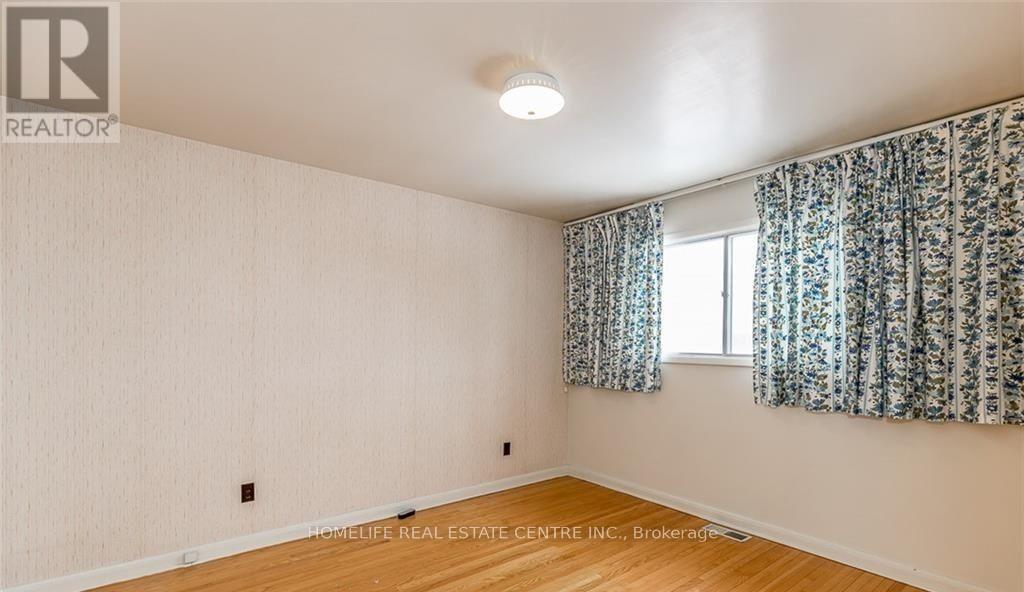 (Upstairs) - 28 Pratt Road, Barrie, Ontario  L4M 2L1 - Photo 19 - S13828138