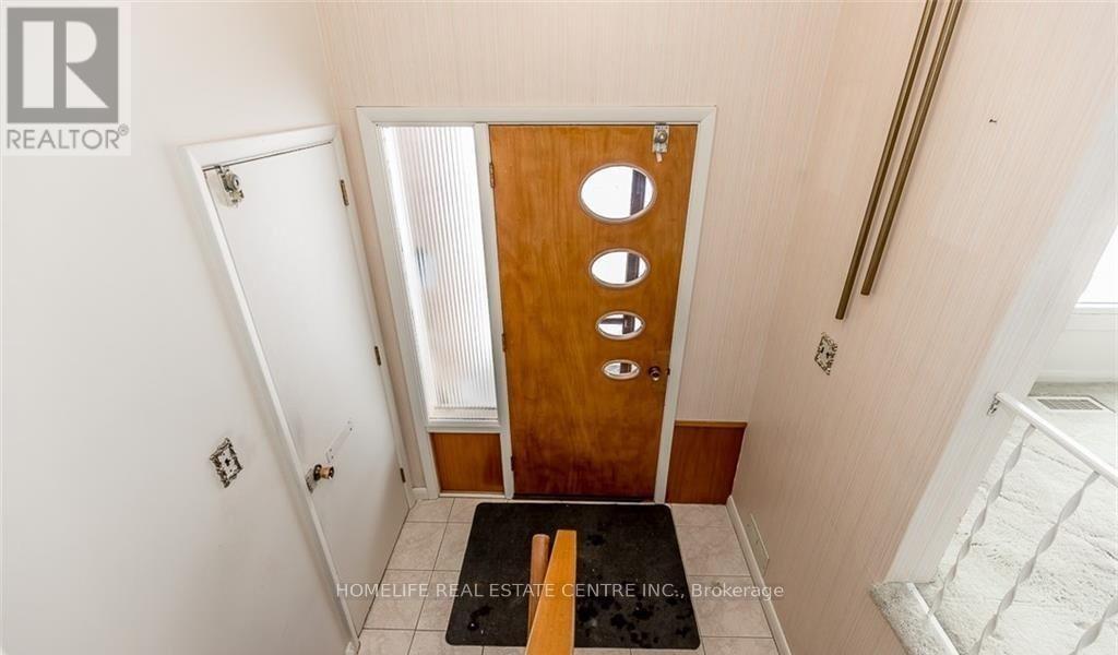 (Upstairs) - 28 Pratt Road, Barrie, Ontario  L4M 2L1 - Photo 4 - S13828138