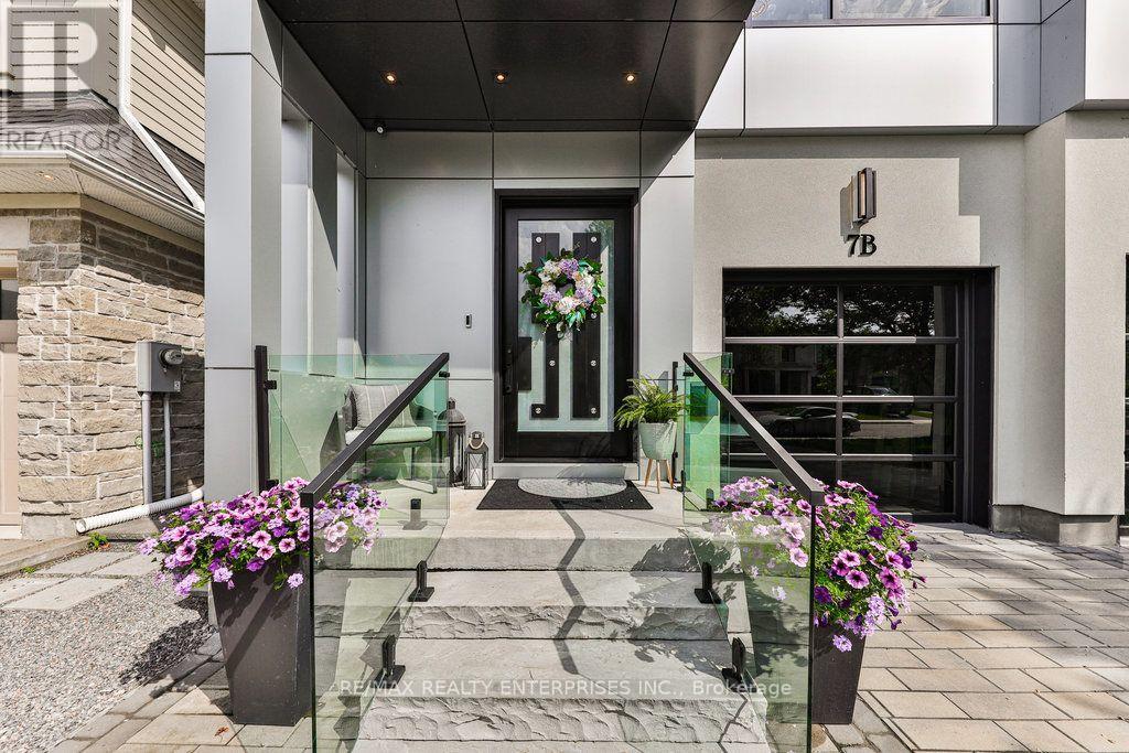 7B IROQUOIS AVENUE Mississauga (Port Credit) Ontario Canada L5G1M7 3