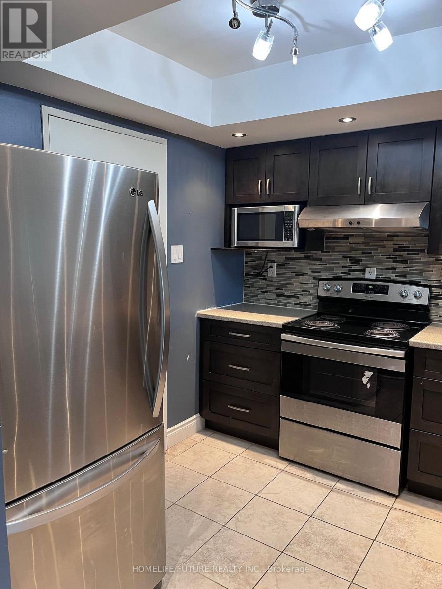 1101 - 550 Webb Drive, Mississauga, Ontario  L5B 3Y4 - Photo 2 - W13828230