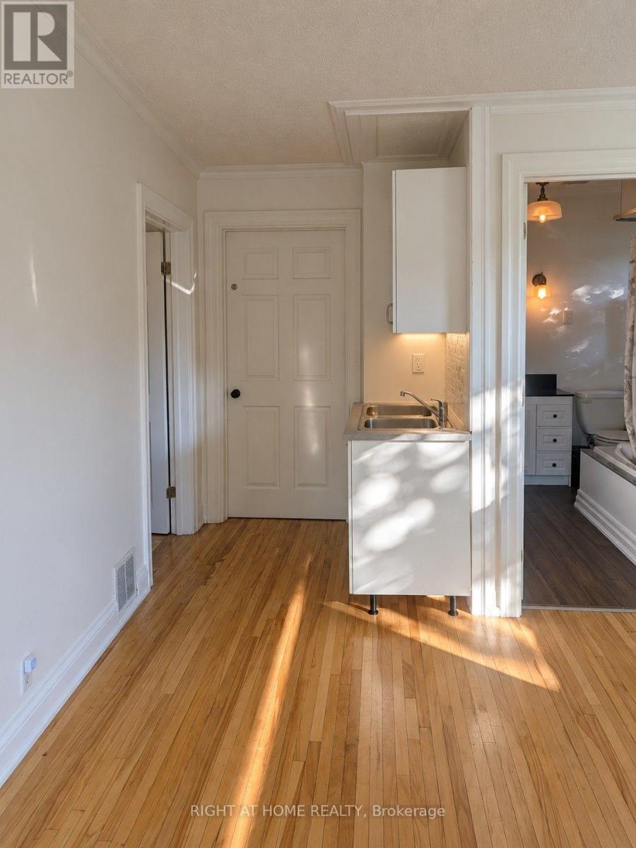 Suite B - 242 Arthur Street, Halton Hills, Ontario  L7J 1M1 - Photo 7 - W13828250