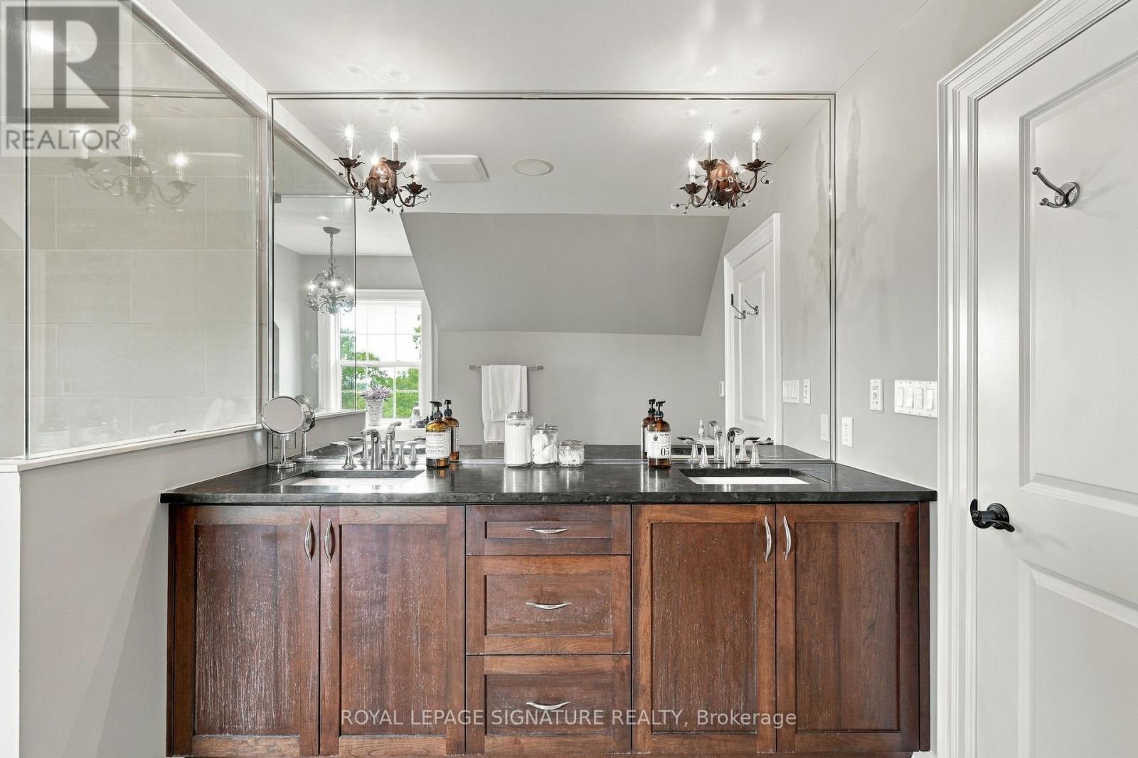 5062 Walkers Line, Burlington, Ontario  L7M 0R1 - Photo 29 - W13828280