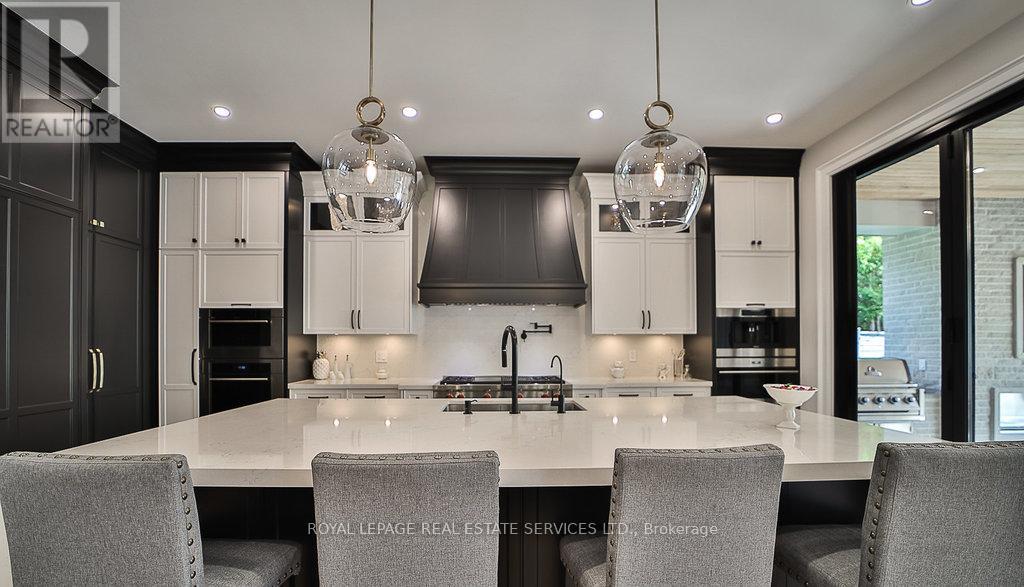 1301 Twin Oaks Dell, Mississauga, Ontario  L5H 3J9 - Photo 12 - W13828284