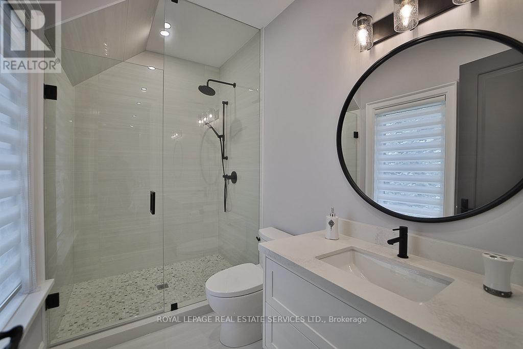1301 Twin Oaks Dell, Mississauga, Ontario  L5H 3J9 - Photo 25 - W13828284