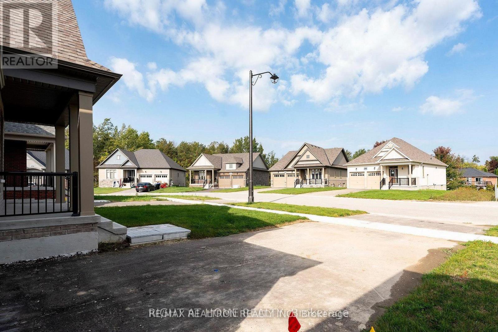 241 Wilcox Drive, Clearview, Ontario  L0M 1S0 - Photo 5 - S13134416