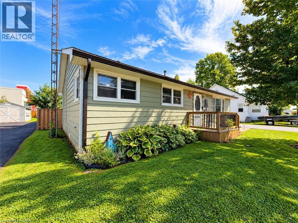 323 Brace Street, Dunnville, Ontario  N1A 2A5 - Photo 3 - 40865696