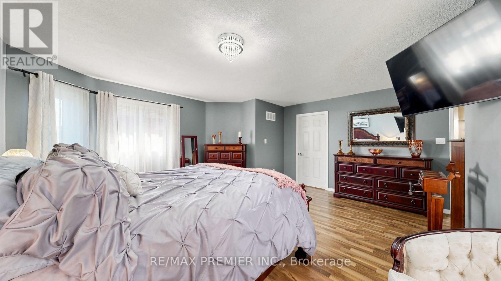 97 Golden Meadow Road, Barrie, Ontario  L4N 7G3 - Photo 31 - S13828092