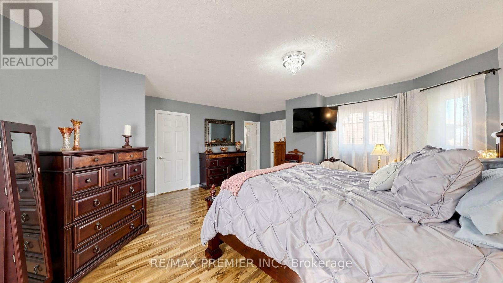 97 Golden Meadow Road, Barrie, Ontario  L4N 7G3 - Photo 32 - S13828092