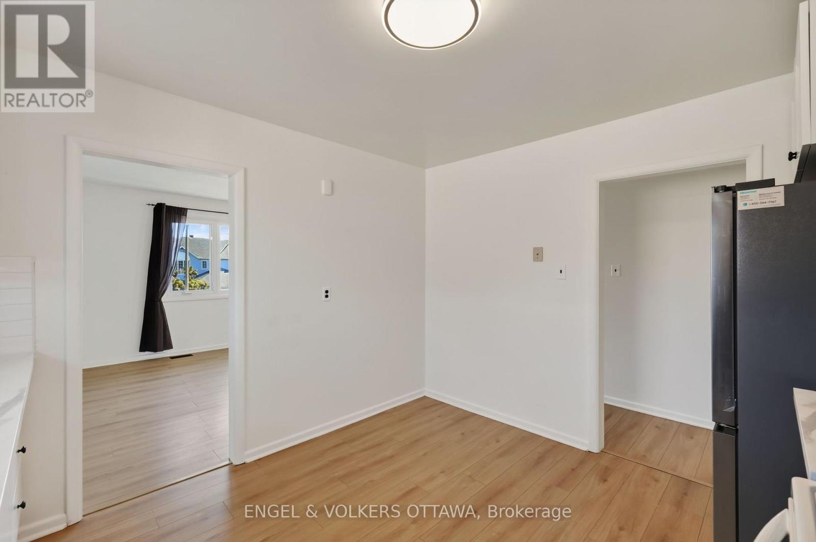 B - 1132 Clyde Avenue, Ottawa, Ontario  K2C 1Y2 - Photo 4 - X13827934