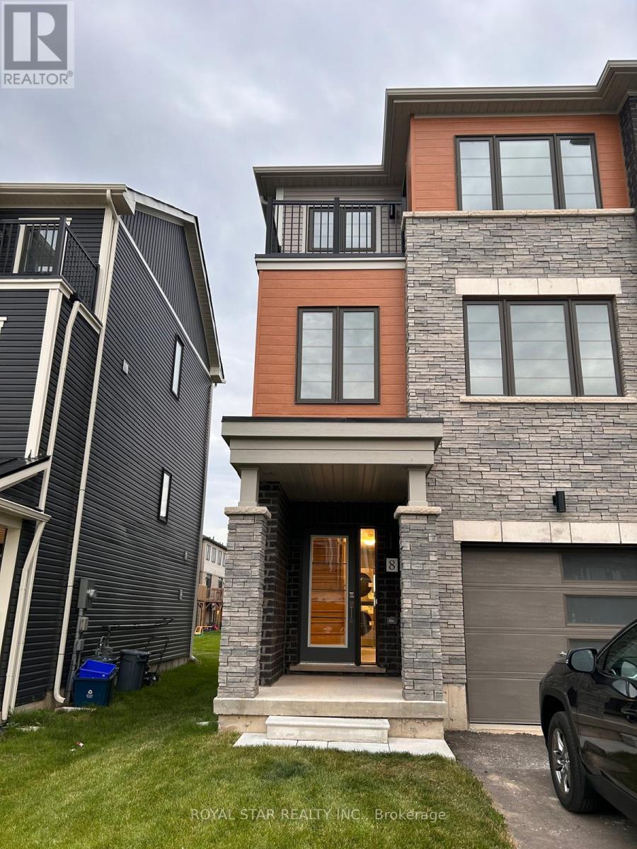 8 BASKETT STREET, Brantford, Ontario