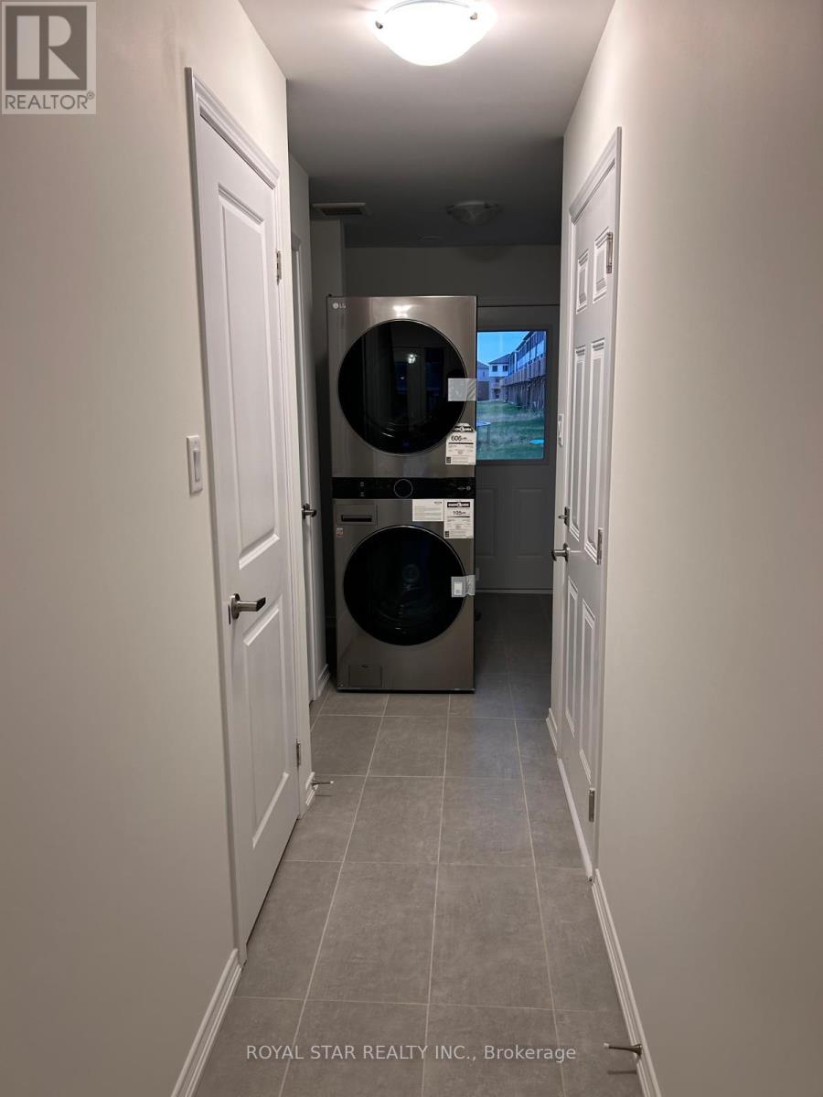 8 Baskett Street, Brantford, Ontario  N3T 5L5 - Photo 35 - X13828100
