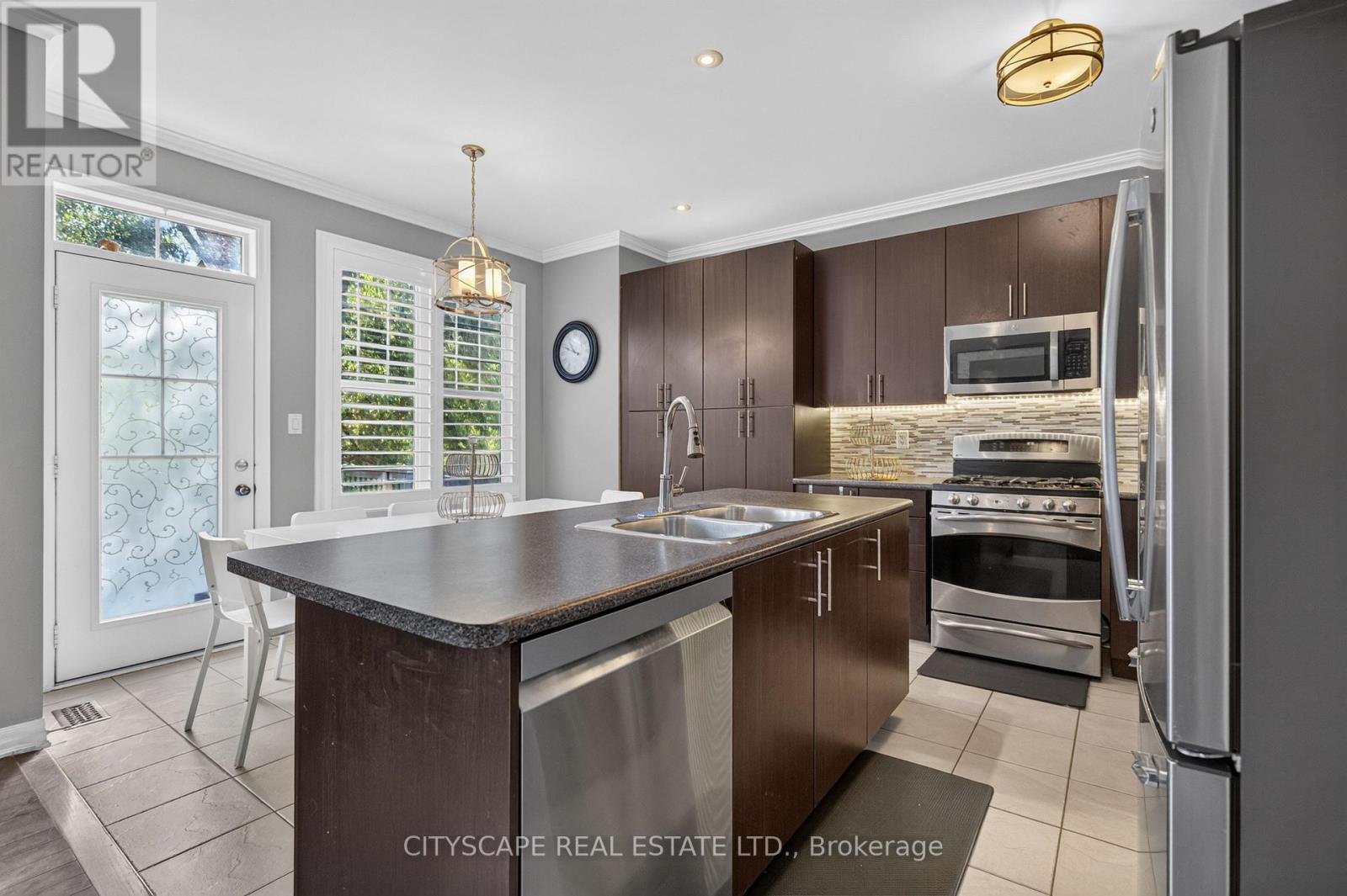 366 Montreal Circle, Hamilton, Ontario  L8E 0C7 - Photo 18 - X13828102