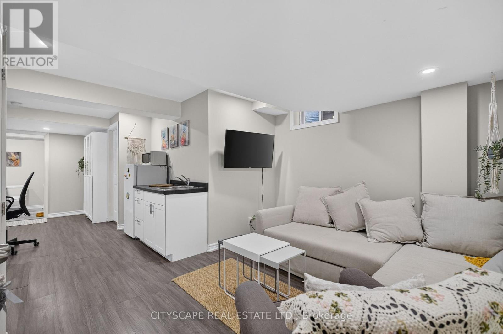 366 Montreal Circle, Hamilton, Ontario  L8E 0C7 - Photo 37 - X13828102