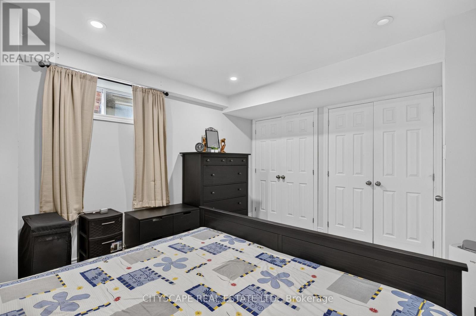 366 Montreal Circle, Hamilton, Ontario  L8E 0C7 - Photo 39 - X13828102