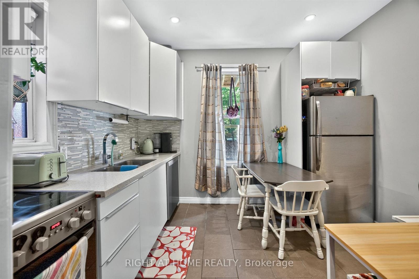 1 - 24 Locke Street S, Hamilton, Ontario  L8P 3Z8 - Photo 13 - X13828150