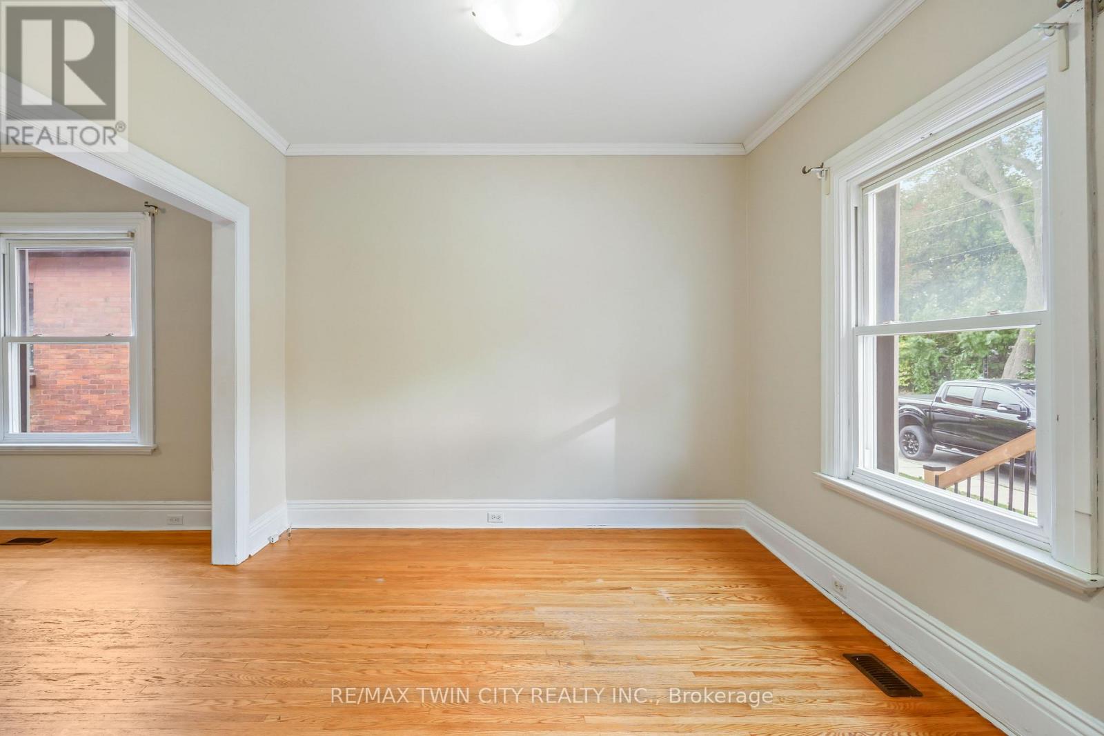 25 Alonzo Street, Brantford, Ontario  N3R 1A1 - Photo 10 - X13828268