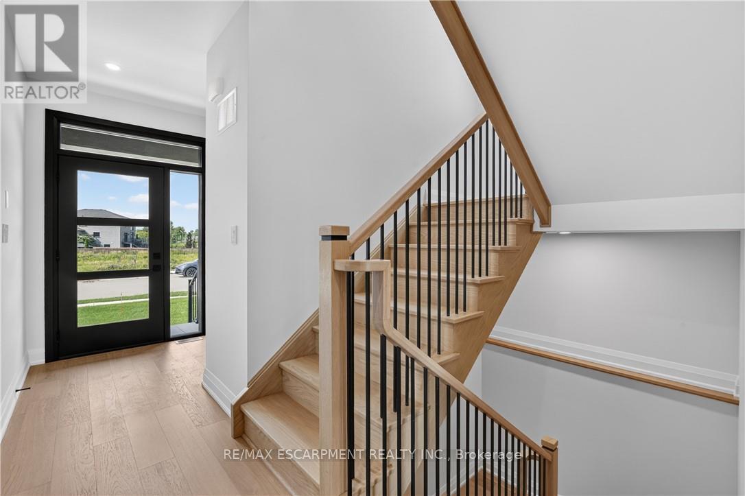 8905 Angie Drive, Niagara Falls, Ontario  L2H 3W8 - Photo 11 - X13828362