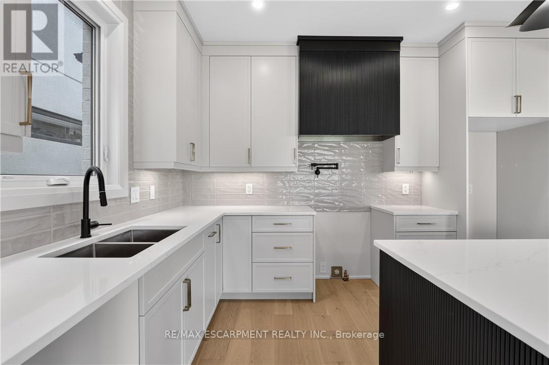 8905 Angie Drive, Niagara Falls, Ontario  L2H 3W8 - Photo 18 - X13828362