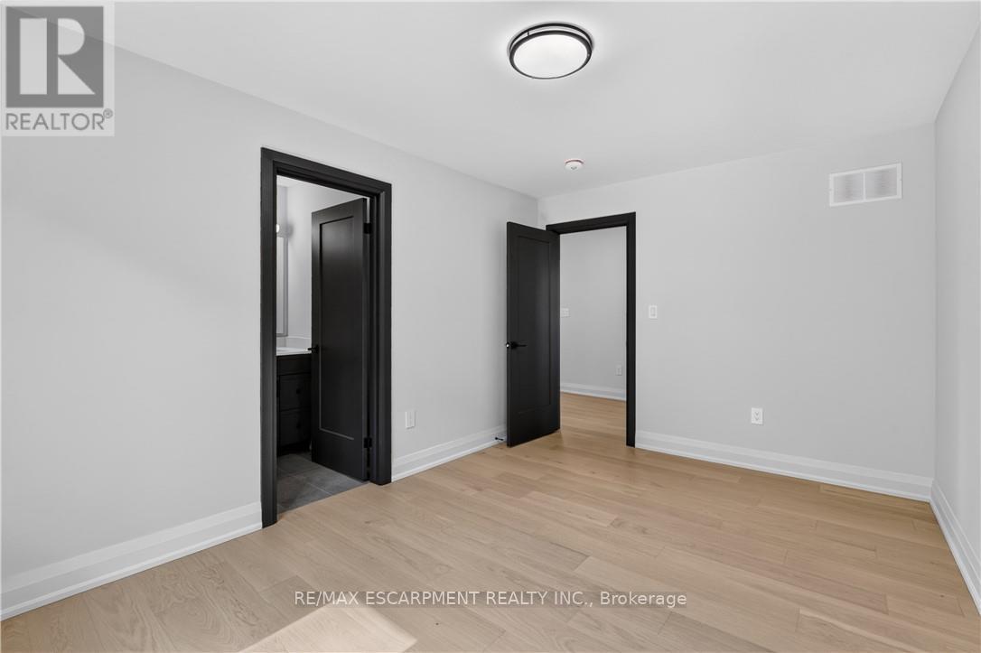 8905 Angie Drive, Niagara Falls, Ontario  L2H 3W8 - Photo 37 - X13828362