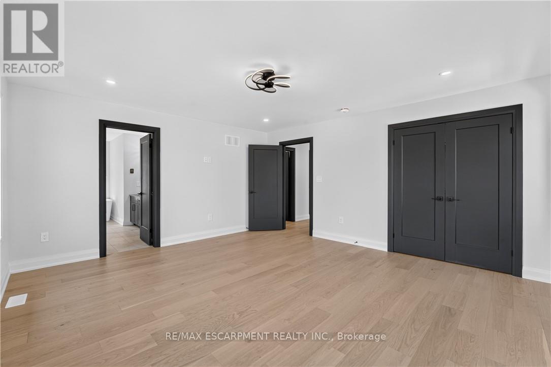 8905 Angie Drive, Niagara Falls, Ontario  L2H 3W8 - Photo 40 - X13828362
