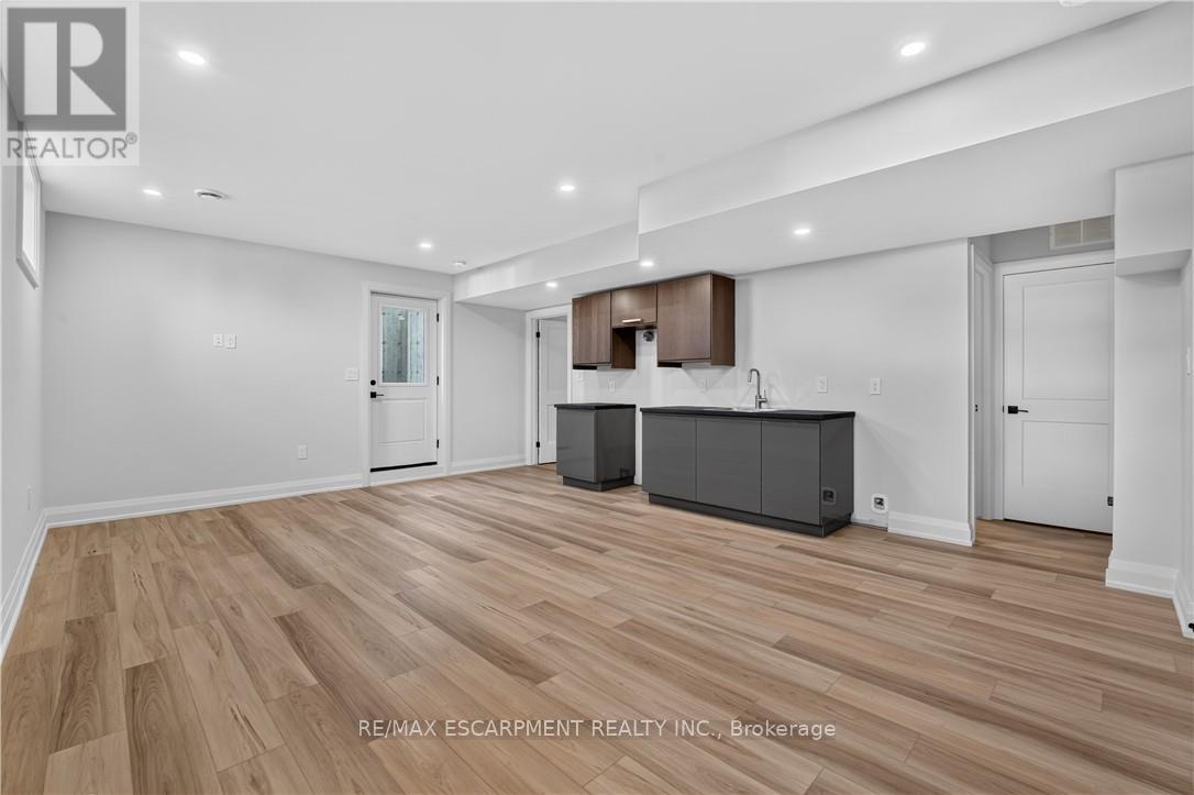 8905 Angie Drive, Niagara Falls, Ontario  L2H 3W8 - Photo 49 - X13828362