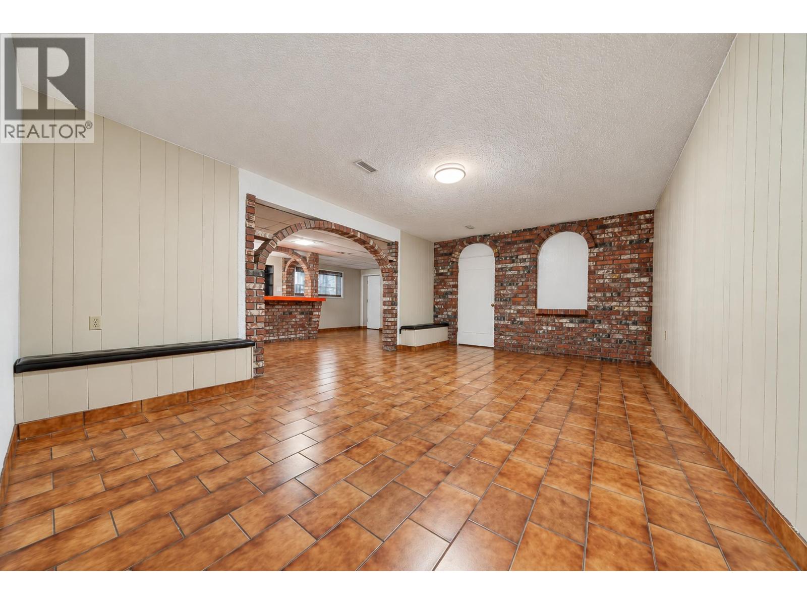 775 Esmond Avenue, Burnaby, British Columbia  V5C 4K4 - Photo 29 - R3168809