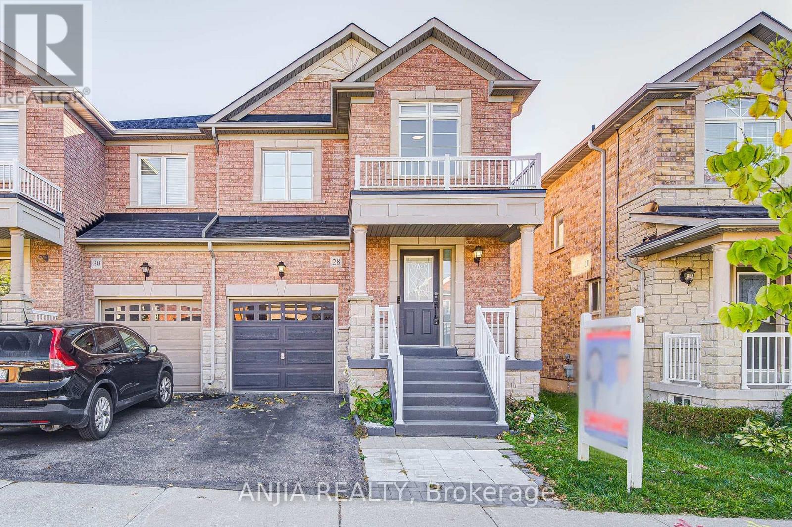 28 GRANDWOOD AVENUE, Whitchurch-Stouffville, Ontario