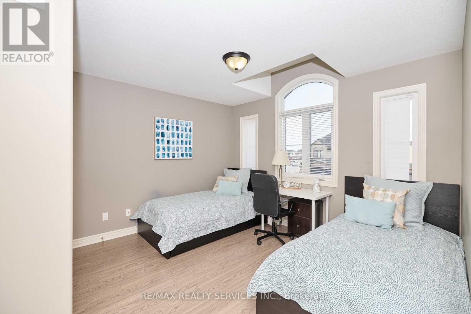 Upper - 6045 Ernest Crescent, Niagara Falls, Ontario  L2H 0H9 - Photo 18 - X13826762