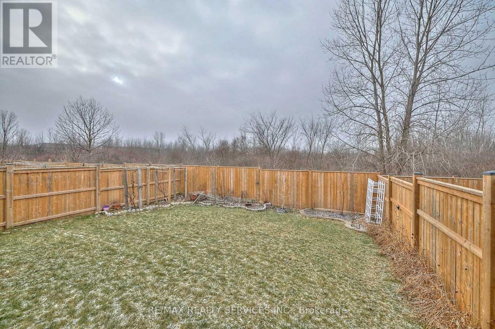 Upper - 6045 Ernest Crescent, Niagara Falls, Ontario  L2H 0H9 - Photo 23 - X13826762