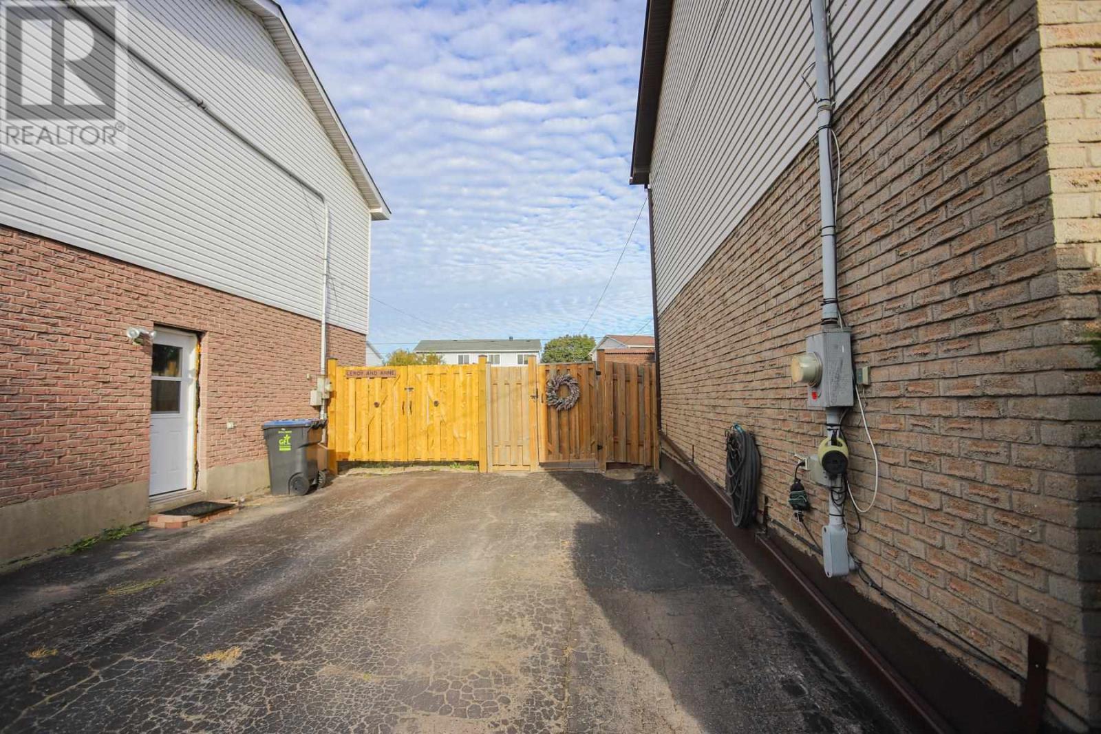 43 Broadview Dr, Sault Ste. Marie, Ontario  P6A 5S1 - Photo 32 - SM262680