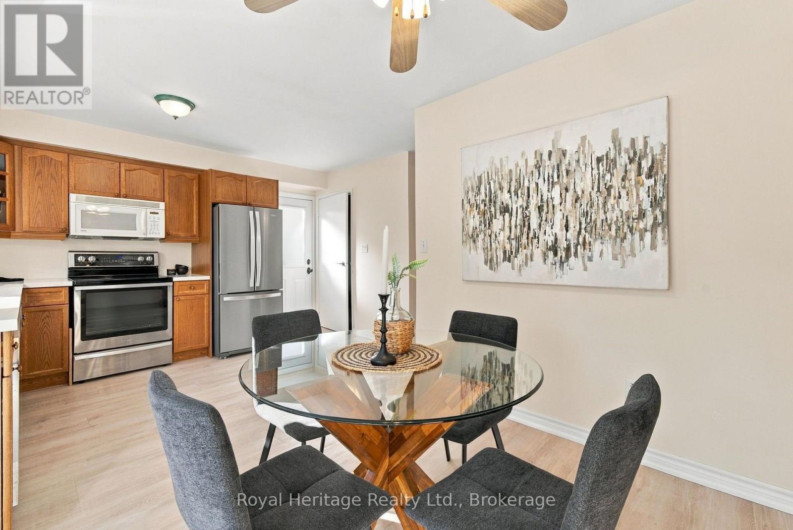 814 Cavan Court, Oshawa, Ontario  L1J 7B8 - Photo 8 - E13828444