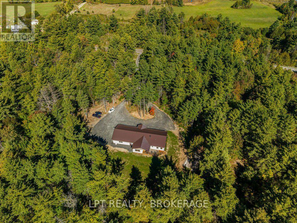 1913 Wagarville Road, Frontenac, Ontario