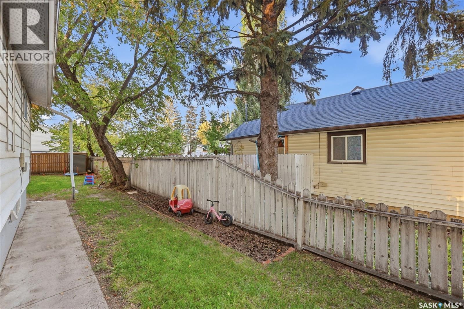 115 Ash Street E, Saskatoon, Saskatchewan  S7J 0J7 - Photo 29 - SK049547
