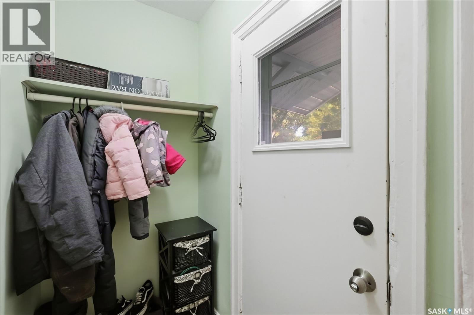 115 Ash Street E, Saskatoon, Saskatchewan  S7J 0J7 - Photo 3 - SK049547