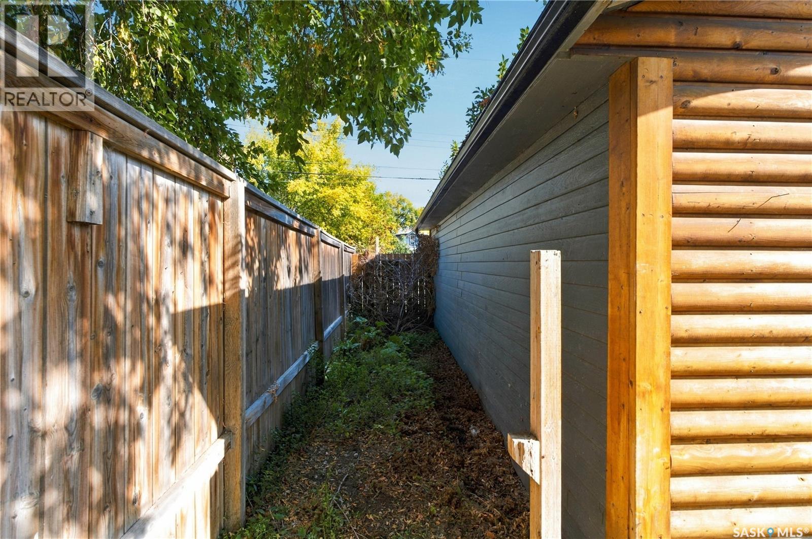 218 G Avenue N, Saskatoon, Saskatchewan  S7L 1Z1 - Photo 23 - SK049519