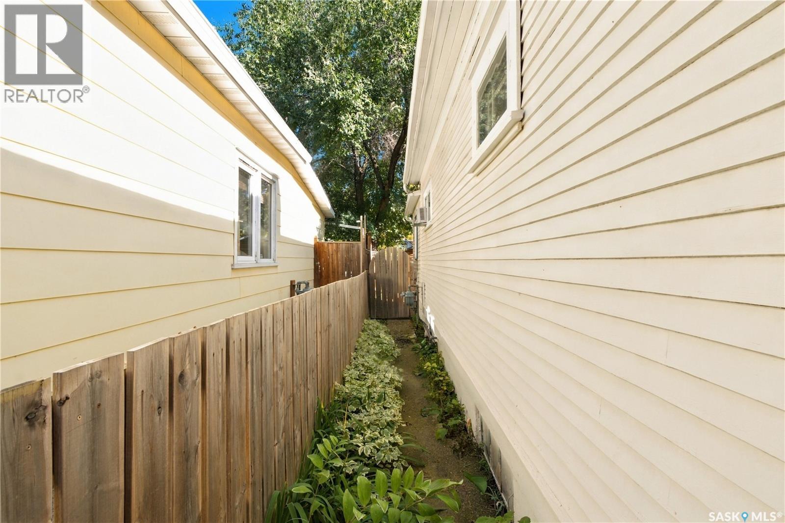 218 G Avenue N, Saskatoon, Saskatchewan  S7L 1Z1 - Photo 28 - SK049519