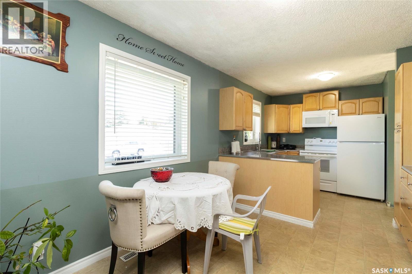 3501 33rd Street W, Saskatoon, Saskatchewan  S7L 4P6 - Photo 6 - SK049307